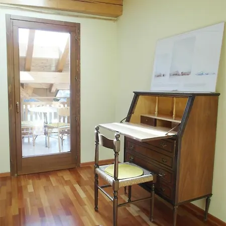Rum i privatbostad Gaestezimmer Casa Lundo 52 Comano Terme